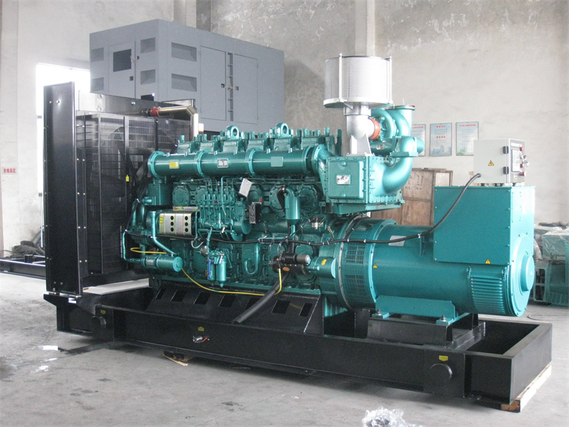 黄龙200KW 柴油发电机的油耗是多少?